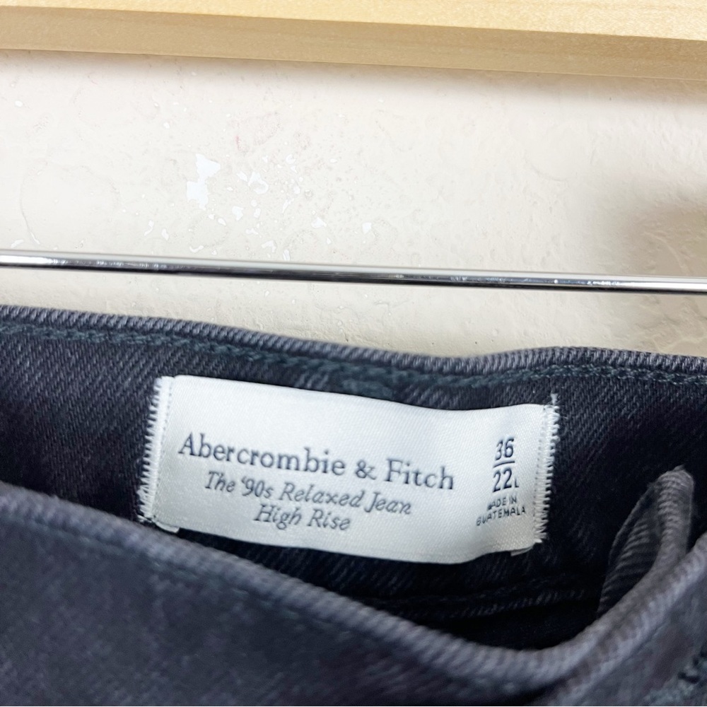 Abercrombie & Fitch The 90’s Relaxed High Rise Black Jeans Plus Size 22 Long - Picture 4 of 6